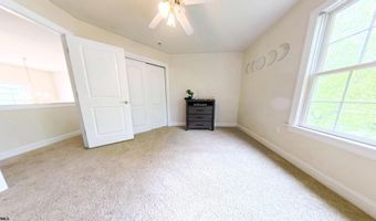 203 Cynwyd Dr, Absecon, NJ 08201