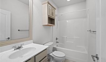 1514 NE Young Ave, Bentonville, AR 72712