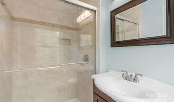 2125 Lawton Bluff Rd, Charlotte, NC 28226