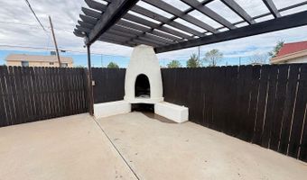 316 S Sixth St, Anthony, TX 79821