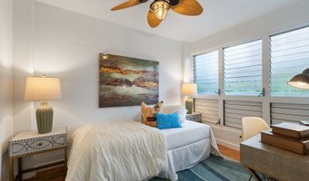 2957 Kalakaua Ave 102, Honolulu, HI 96815