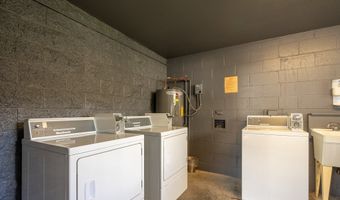 33 HUALALAI St 310, Hilo, HI 96720