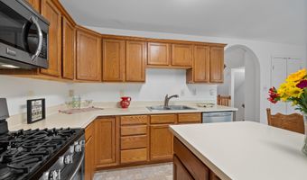 15715 ENSLEIGH Ln, Bowie, MD 20716