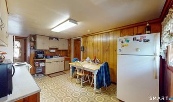 90 Water St, Chester, CT 06412