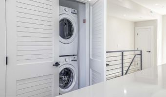 722 KENYON St NW #2, Washington, DC 20010