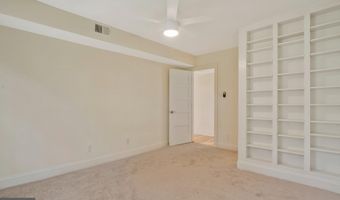 2505 ARLINGTON Blvd 102, Arlington, VA 22201