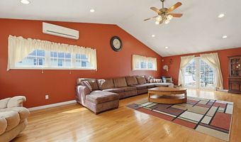 49 Brown St, Attleboro, MA 02703