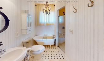 220 Nedra Dr, Barboursville, WV 25504