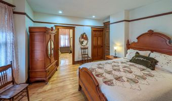 310 N Washington Ave, Albert Lea, MN 56007