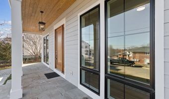 2150 N STAFFORD St, Arlington, VA 22207