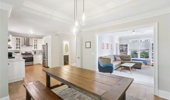 2784 White Oak Dr, Decatur, GA 30032