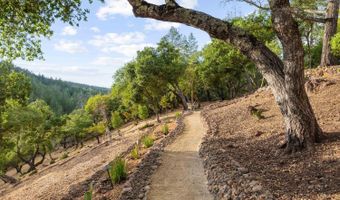 1105 White Oak Dr, Santa Rosa, CA 95409