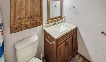 803 Latrobe Dr, Carlsbad, NM 88220