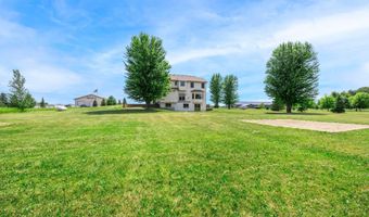 9352 67th St NW, Annandale, MN 55302