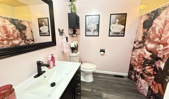 1604 Allison Blvd, Auburn, IN 46706