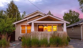 440 NW Riverfront St, Bend, OR 97703