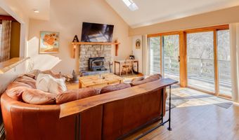 176 Reservoir Rd, Campton, NH 03223