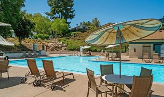 8975 Lawrence Welk 2, Escondido, CA 92026