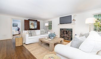60 Old Wood Rd, Avon, CT 06001