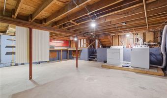 35 Superior View Blvd, North Providence, RI 02911
