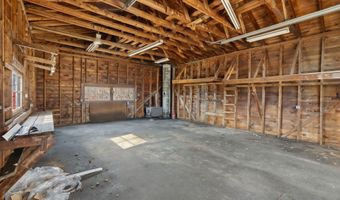 237 River Rd, Avon, ME 04966