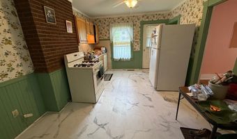 20-24 Church St, Barre, MA 01074
