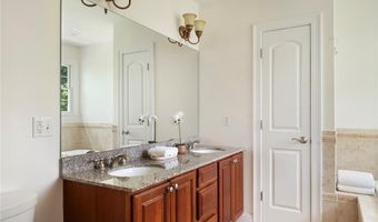 4 Morning Star Ct, Lincoln, RI 02865