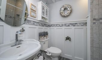 293 Louis Ave, Bayville, NJ 08721