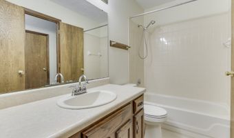 116 Dahlia Ln, Indianapolis, IN 46217