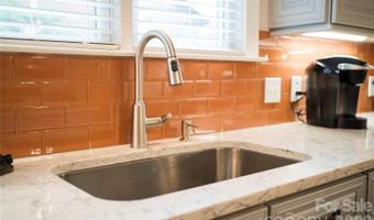 7 Veranda Trl, Asheville, NC 28803
