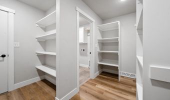 2851 T BERG Cir, Abrams, WI 54101