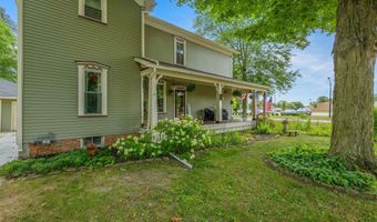 702 S Van Buren St, Auburn, IN 46706