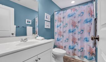 33 Woodchuck Dr, Barnegat, NJ 08005