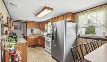 17 Cedar Ave, North Middletown, NJ 07748