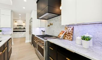 5005 RAVENSWORTH Rd, Annandale, VA 22003