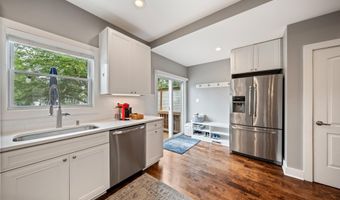 613 LONGFELLOW St NW, Washington, DC 20011