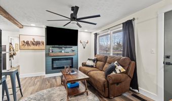 102 W Sims Ave, Albertville, AL 35950