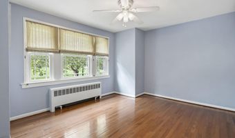 475 PENSDALE St, Philadelphia, PA 19128