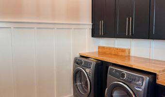 242 Leadwood St, Andrews, SC 29510