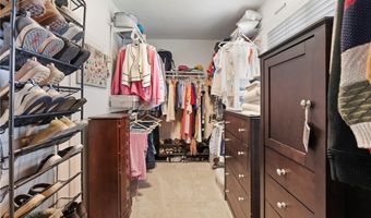 648 York View Dr, Auburn, GA 30011