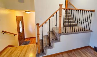 950 APACHE St, Cheyenne, WY 82009