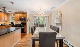 6 Juniper Rd, Alloway, NJ 07422