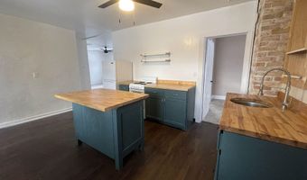 212 N WATER St, Algoma, WI 54201