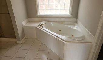 1943 Little Creek Xing NW, Acworth, GA 30101