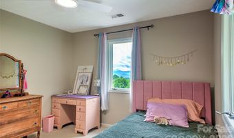 53 Braddock Way, Asheville, NC 28803