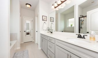 1025 Shadow Bluff Dr, Baton Rouge, LA 70820