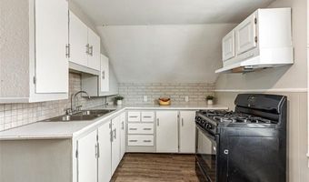 27 Dean Ave, Johnston, RI 02919