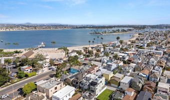 749 Zanzibar Ct, San Diego, CA 92109
