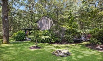 17 Pojac Point Rd, North Kingstown, RI 02852