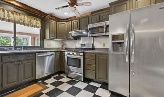 37 High St, Bradford, NH 03221